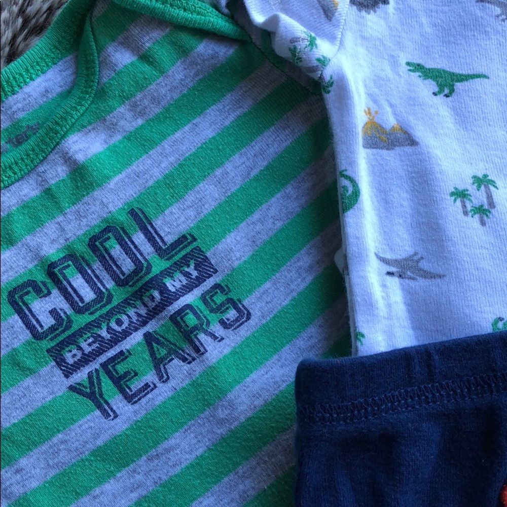 Carter’s 3pc set - Picture 2 of 2